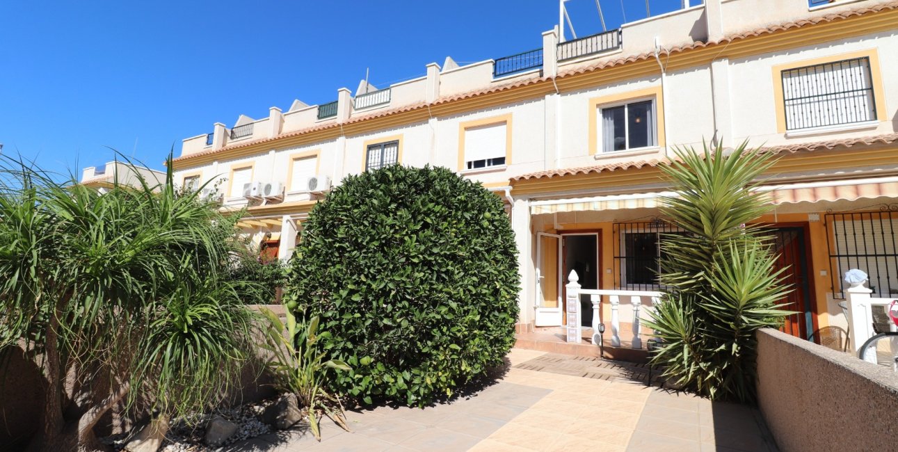 Resale - Townhouse -
Algorfa - Montemar