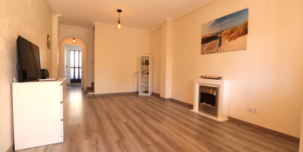 Resale - Townhouse -
Algorfa - Montemar
