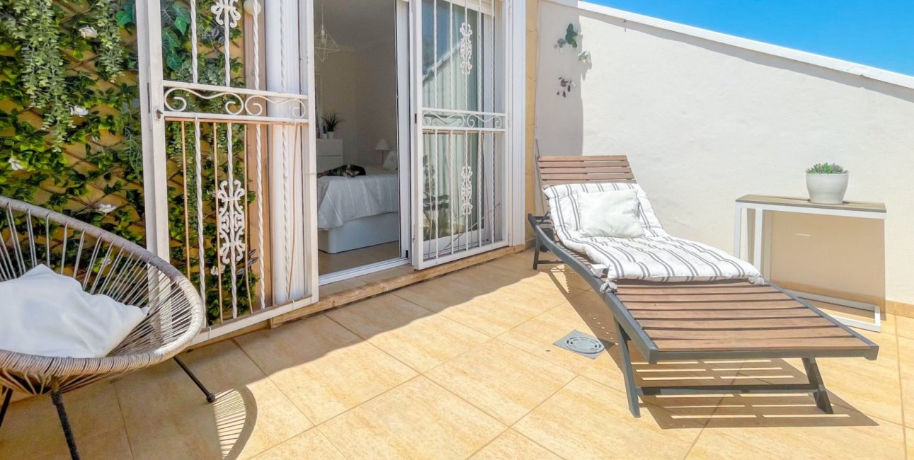Resale - Townhouse -
Orihuela Costa - Punta Prima
