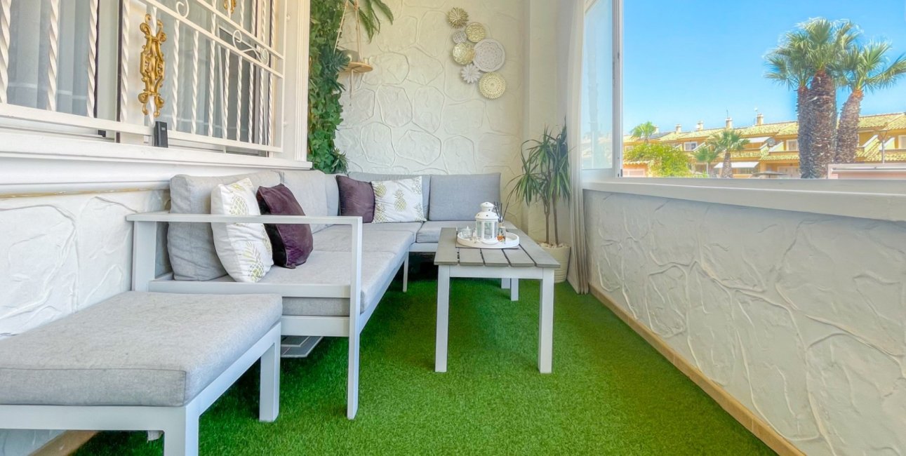 Resale - Townhouse -
Orihuela Costa - Punta Prima