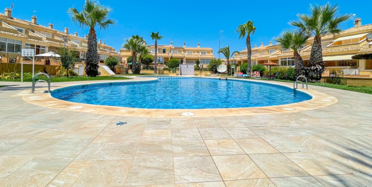 Resale - Townhouse -
Orihuela Costa - Punta Prima