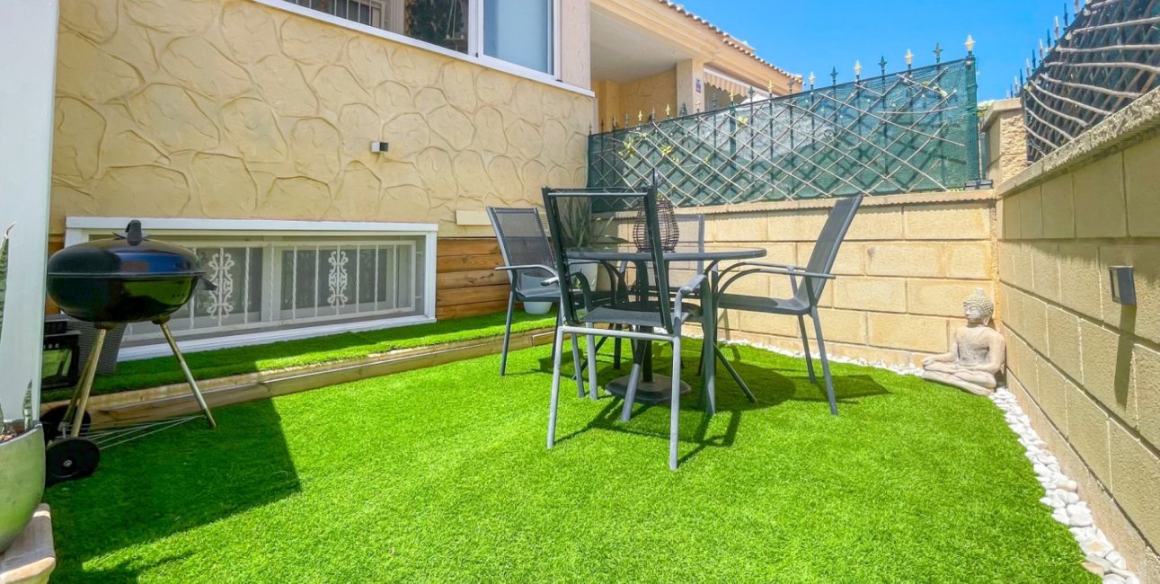 Resale - Townhouse -
Orihuela Costa - Punta Prima