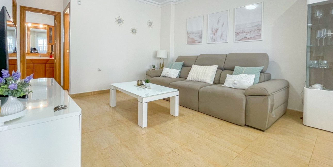 Resale - Townhouse -
Orihuela Costa - Punta Prima