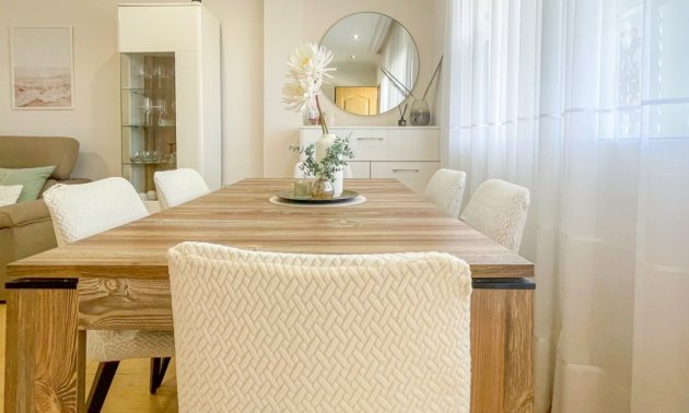 Resale - Townhouse -
Orihuela Costa - Punta Prima