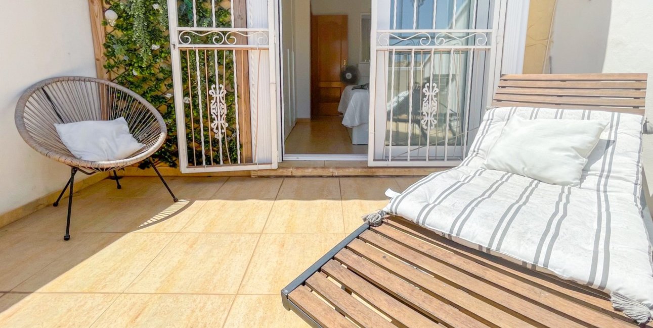 Resale - Townhouse -
Orihuela Costa - Punta Prima