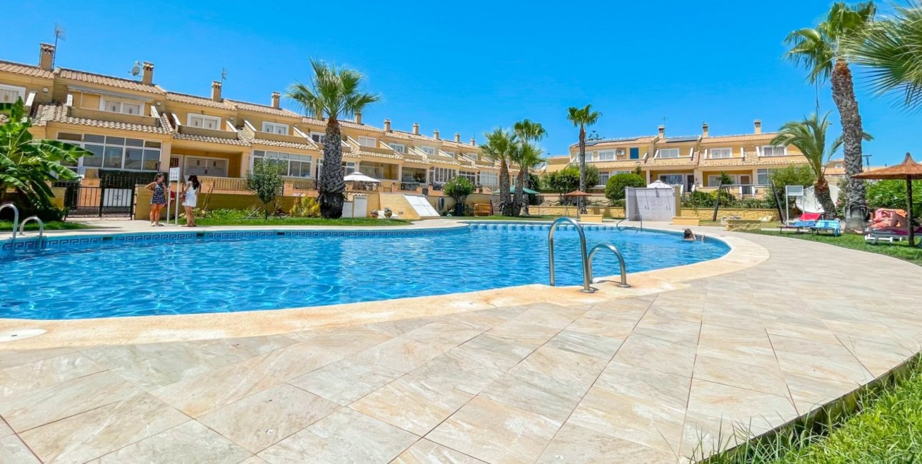 Resale - Townhouse -
Orihuela Costa - Punta Prima