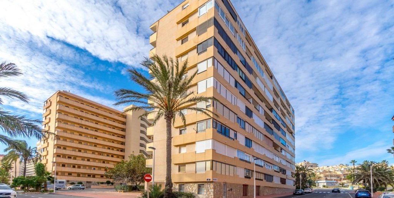 Rynek wtórny - Mieszkanie  -
Torrevieja - Cabo cervera
