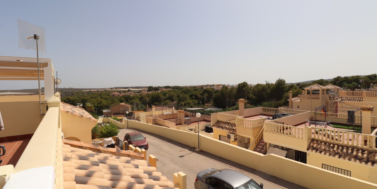 Resale - Bungalow -
Algorfa - Montemar