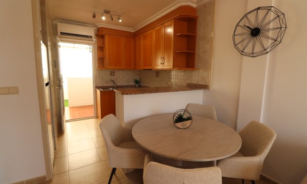 Resale - Bungalow -
Algorfa - Montemar