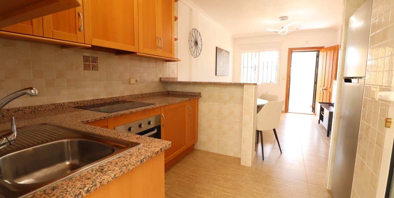 Resale - Bungalow -
Algorfa - Montemar