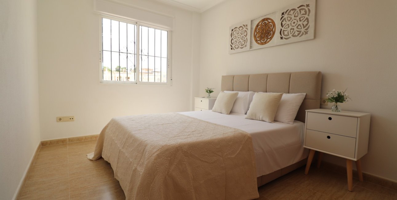 Resale - Bungalow -
Algorfa - Montemar