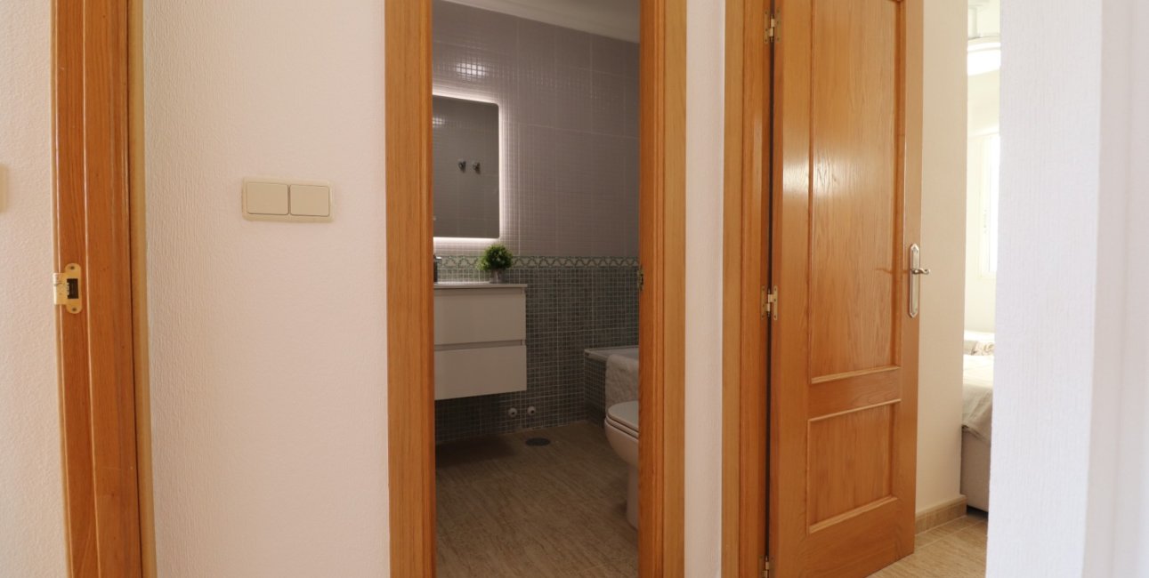 Resale - Bungalow -
Algorfa - Montemar