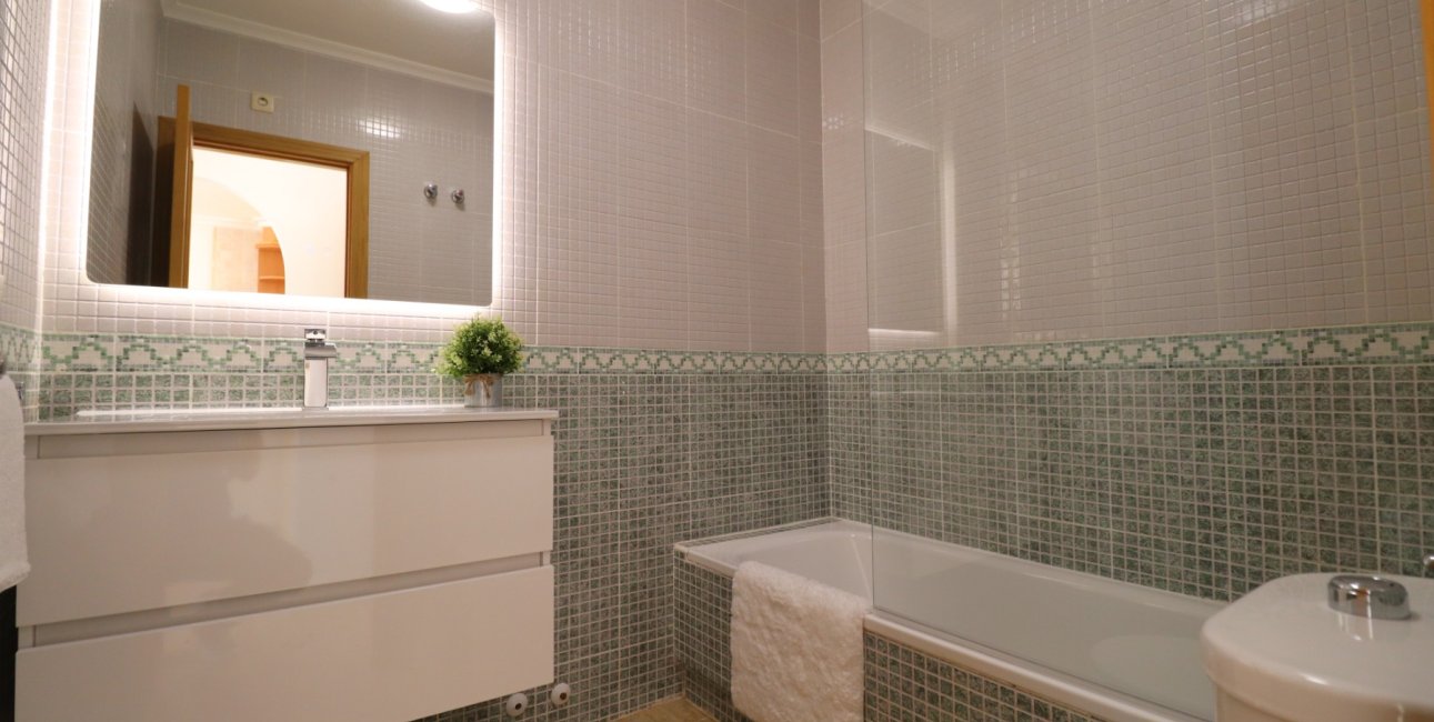 Resale - Bungalow -
Algorfa - Montemar