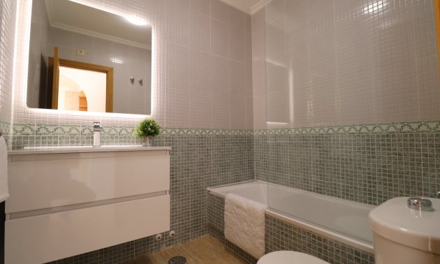 Resale - Bungalow -
Algorfa - Montemar