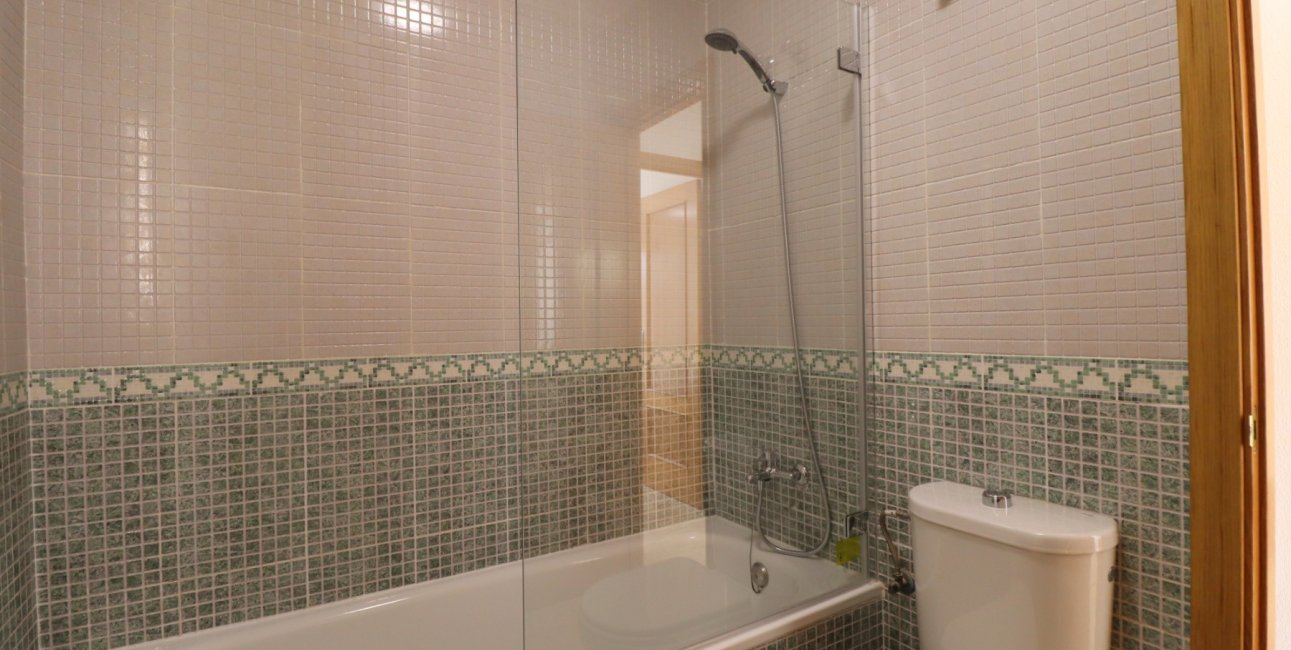 Resale - Bungalow -
Algorfa - Montemar