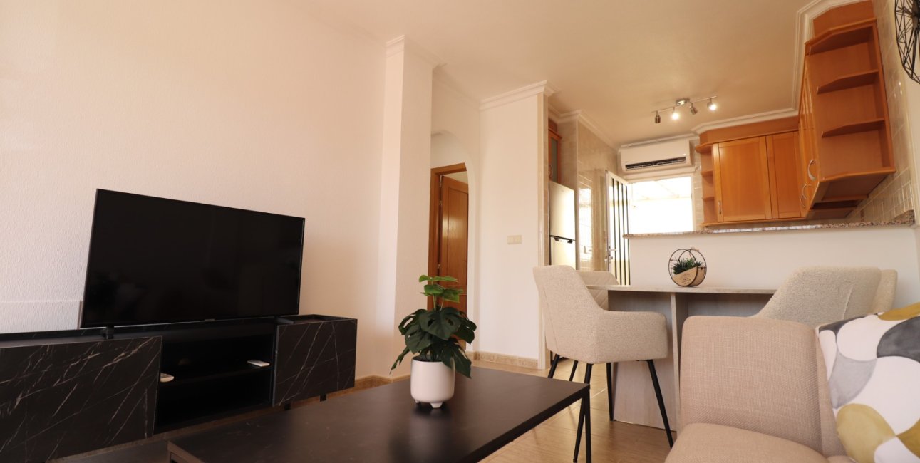 Resale - Bungalow -
Algorfa - Montemar