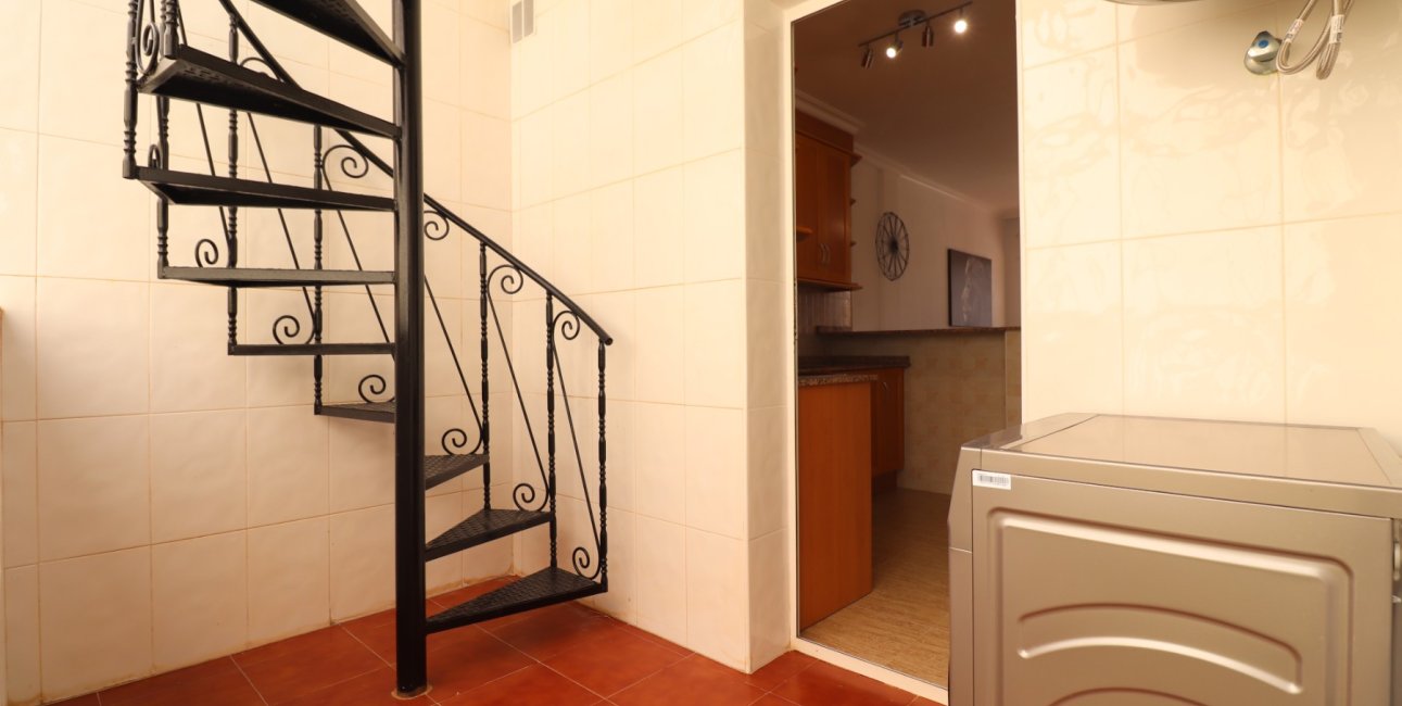 Resale - Bungalow -
Algorfa - Montemar