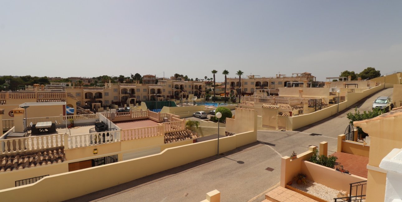 Resale - Bungalow -
Algorfa - Montemar