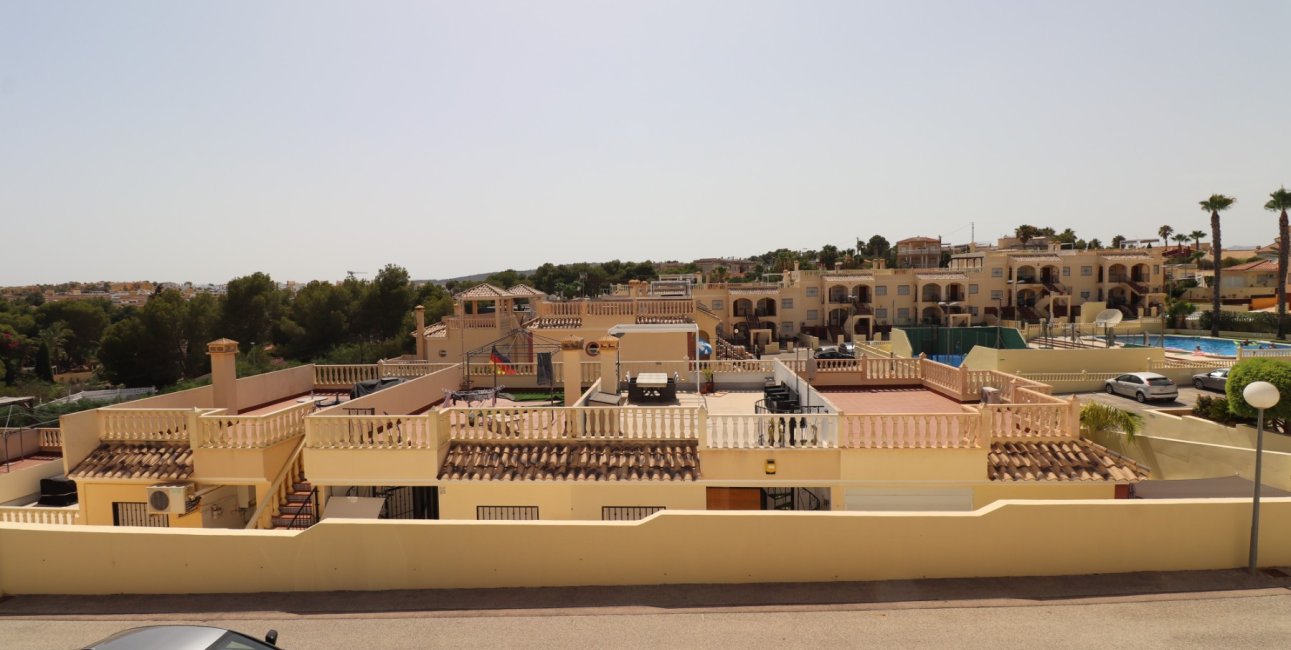 Resale - Bungalow -
Algorfa - Montemar