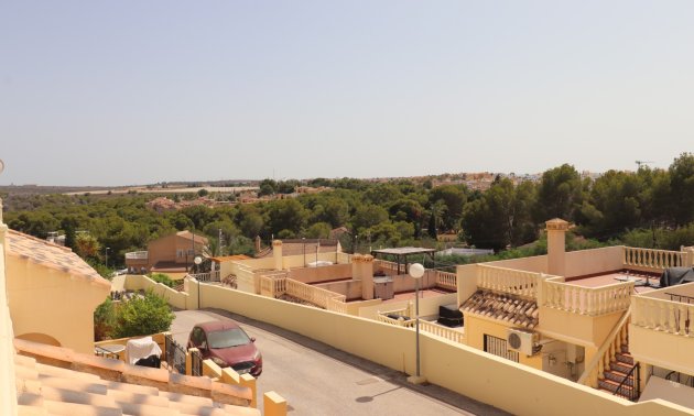 Resale - Bungalow -
Algorfa - Montemar