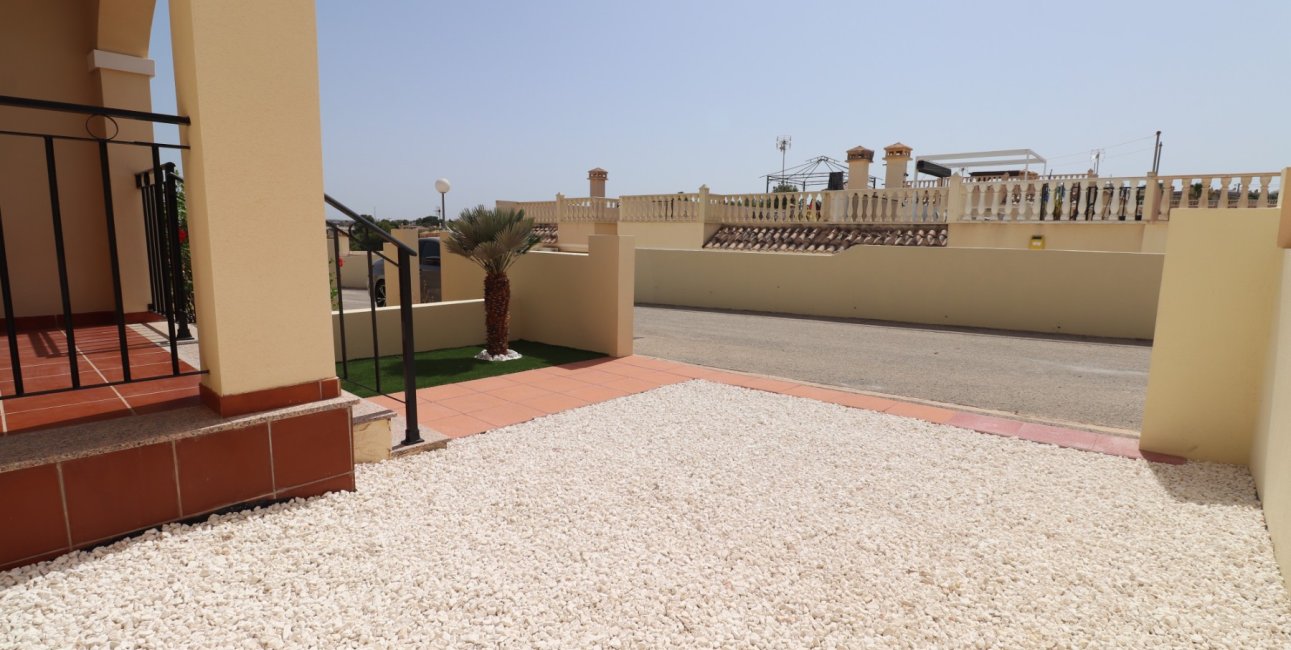 Resale - Bungalow -
Algorfa - Montemar