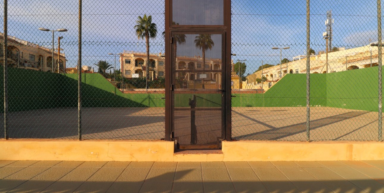Resale - Bungalow -
Algorfa - Montemar