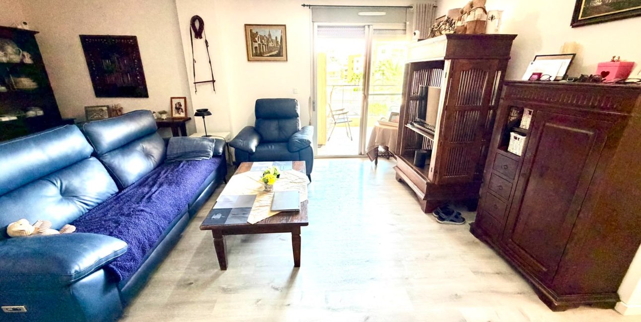 Reventa - Apartamento / piso -
Orihuela Costa - La Zenia