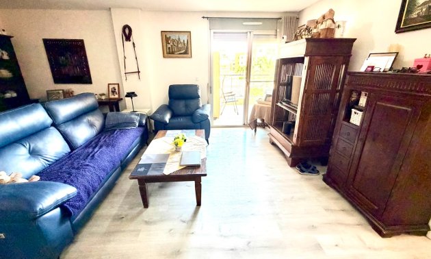 Reventa - Apartamento / piso -
Orihuela Costa - La Zenia