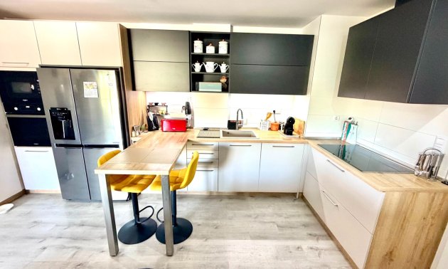 Reventa - Apartamento / piso -
Orihuela Costa - La Zenia