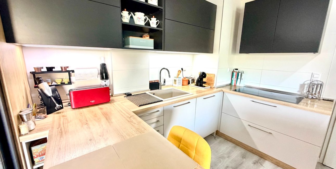 Reventa - Apartamento / piso -
Orihuela Costa - La Zenia