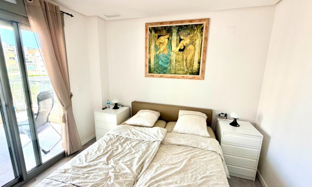 Reventa - Apartamento / piso -
Orihuela Costa - La Zenia