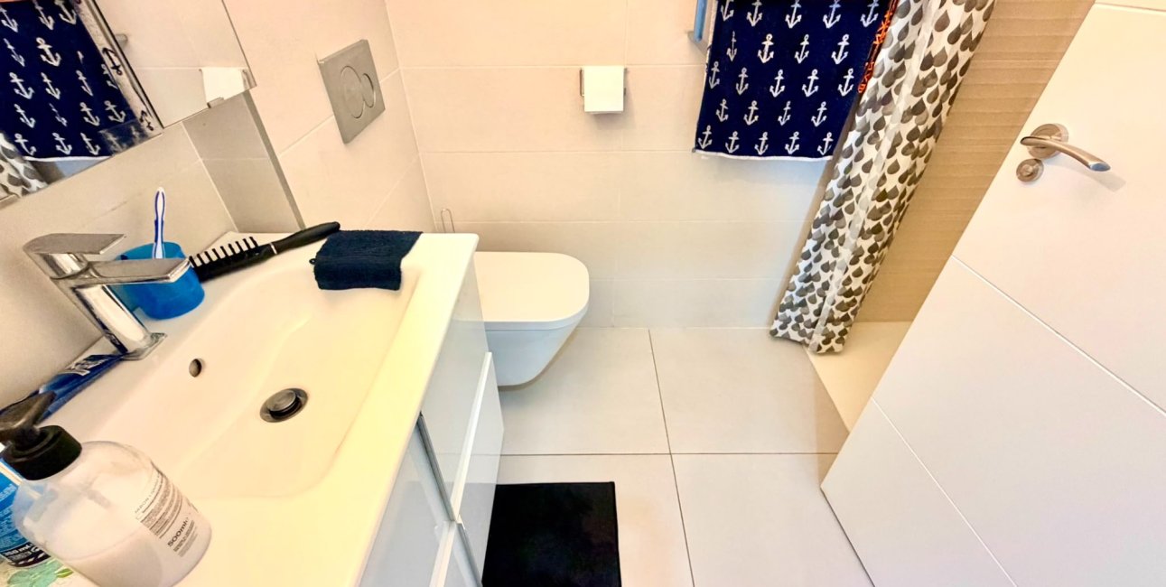 Reventa - Apartamento / piso -
Orihuela Costa - La Zenia