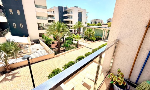 Reventa - Apartamento / piso -
Orihuela Costa - La Zenia