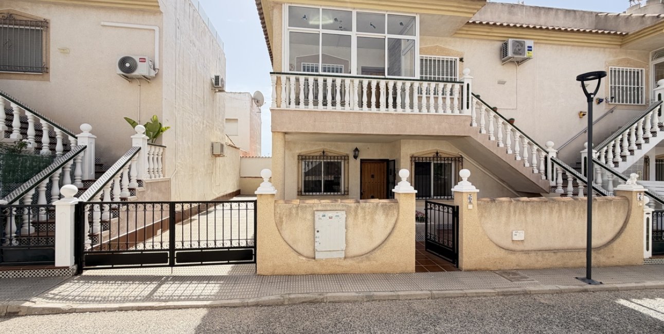 Resale - Apartment / flat -
Orihuela Costa - La Zenia