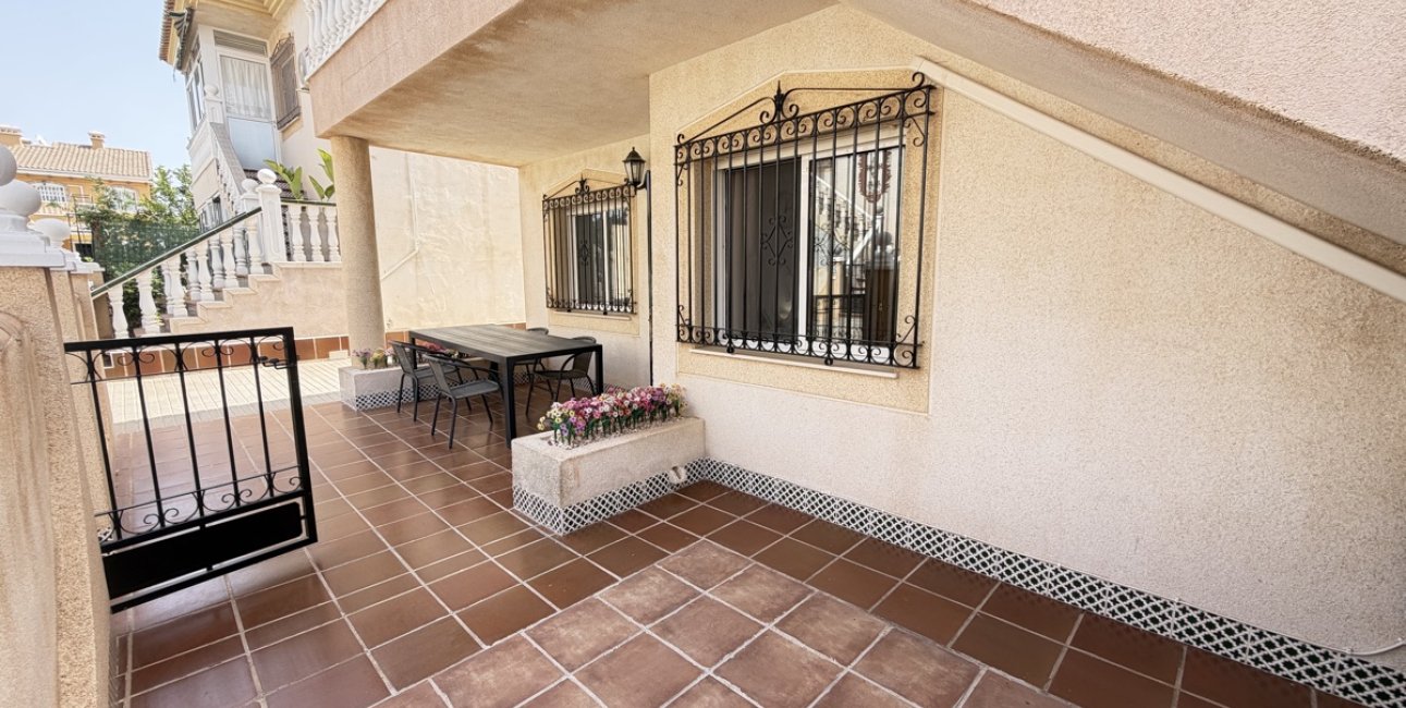 Resale - Apartment / flat -
Orihuela Costa - La Zenia