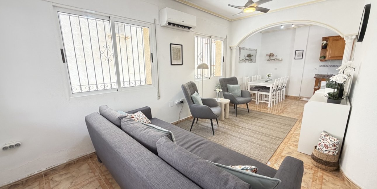 Resale - Apartment / flat -
Orihuela Costa - La Zenia