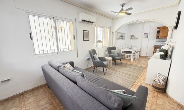 Resale - Apartment / flat -
Orihuela Costa - La Zenia