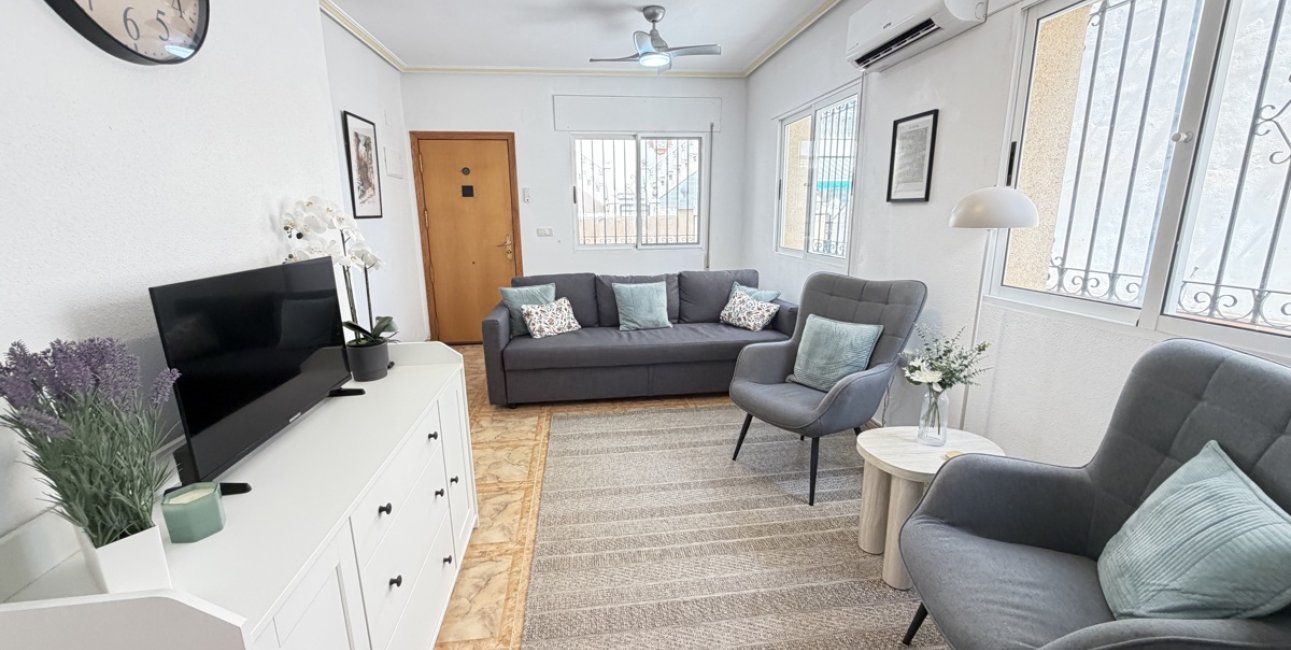 Resale - Apartment / flat -
Orihuela Costa - La Zenia