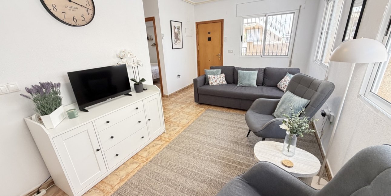 Resale - Apartment / flat -
Orihuela Costa - La Zenia
