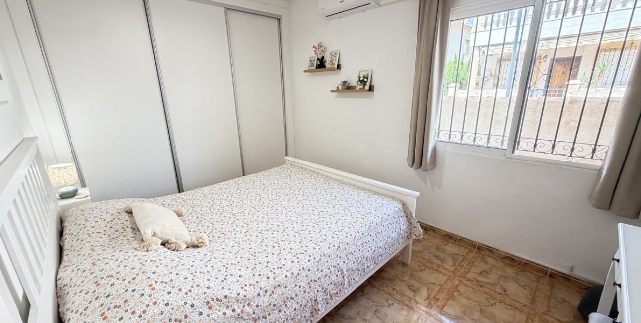 Resale - Apartment / flat -
Orihuela Costa - La Zenia