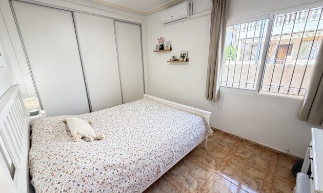 Resale - Apartment / flat -
Orihuela Costa - La Zenia