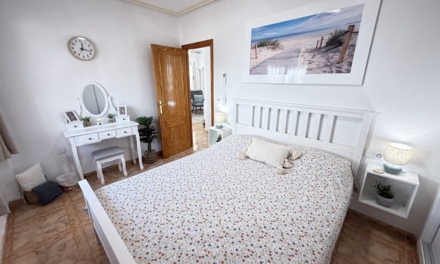 Resale - Apartment / flat -
Orihuela Costa - La Zenia