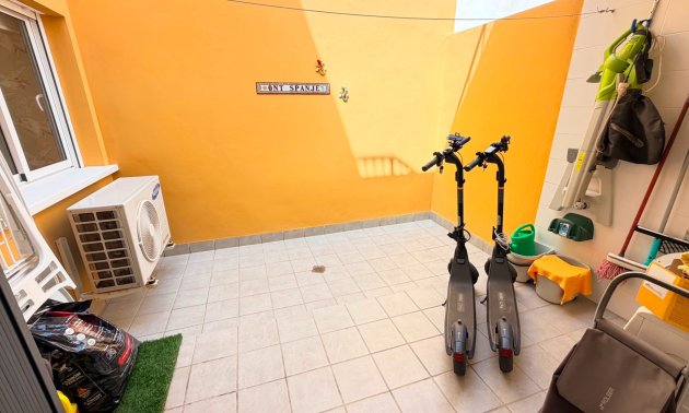 Rynek wtórny - Mieszkanie  -
Torrevieja - Aguas Nuevas