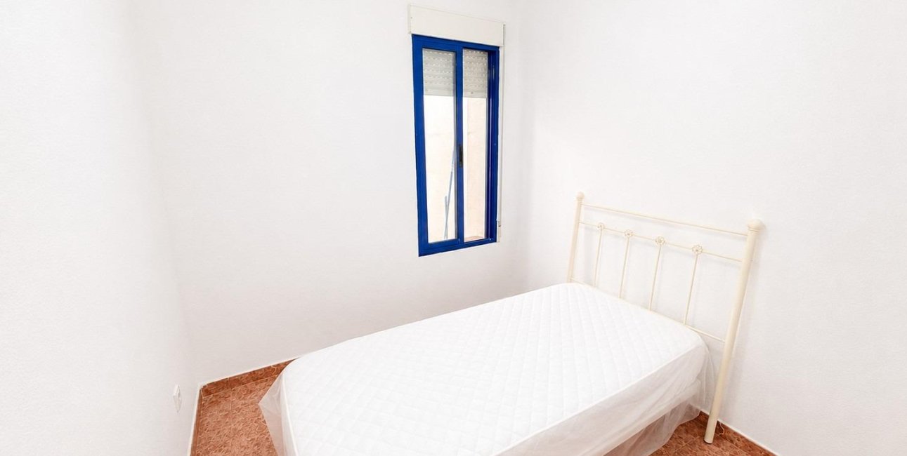 Resale - Apartment / flat -
Torrevieja - Estacion de autobuses