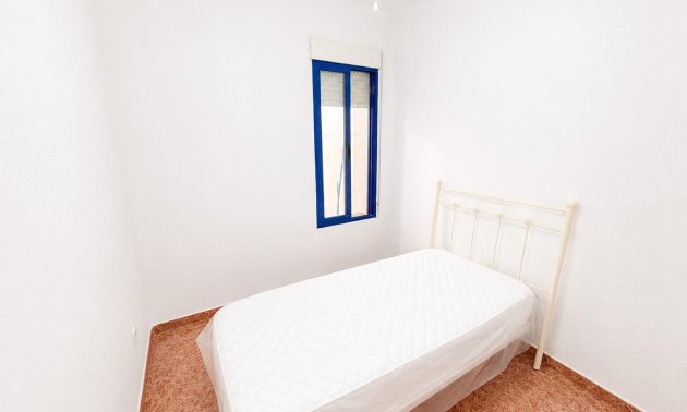 Resale - Apartment / flat -
Torrevieja - Estacion de autobuses
