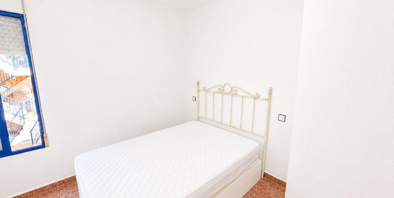 Resale - Apartment / flat -
Torrevieja - Estacion de autobuses