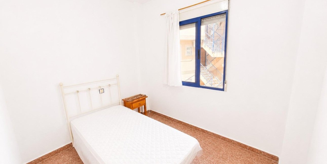 Resale - Apartment / flat -
Torrevieja - Estacion de autobuses