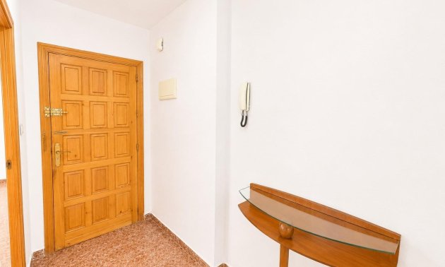 Resale - Apartment / flat -
Torrevieja - Estacion de autobuses