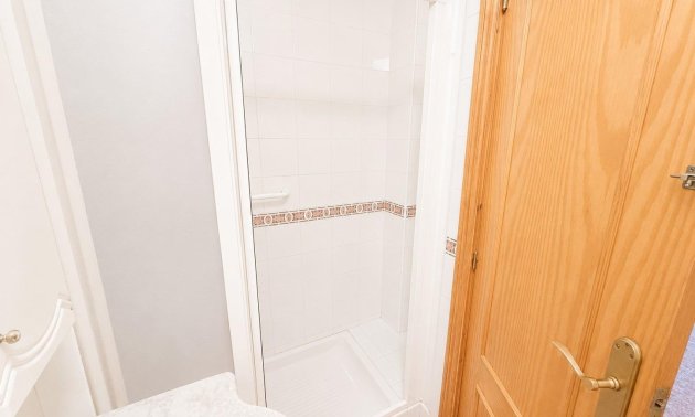 Resale - Apartment / flat -
Torrevieja - Estacion de autobuses
