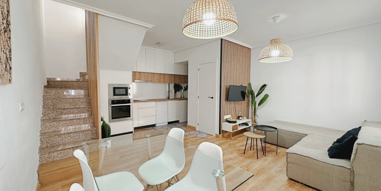 Resale - Townhouse -
Orihuela Costa - La Zenia